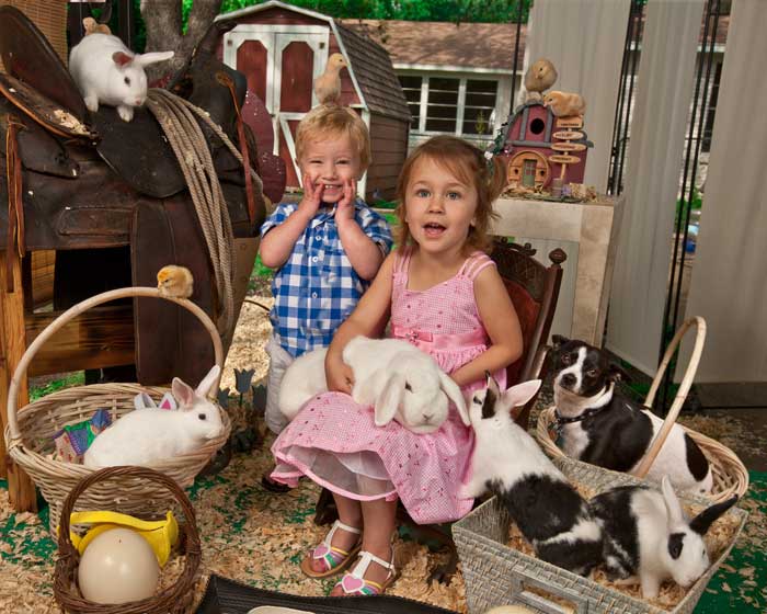 Easter Bunny Photos by Juan Carlos of Entertainment Photos at epoof